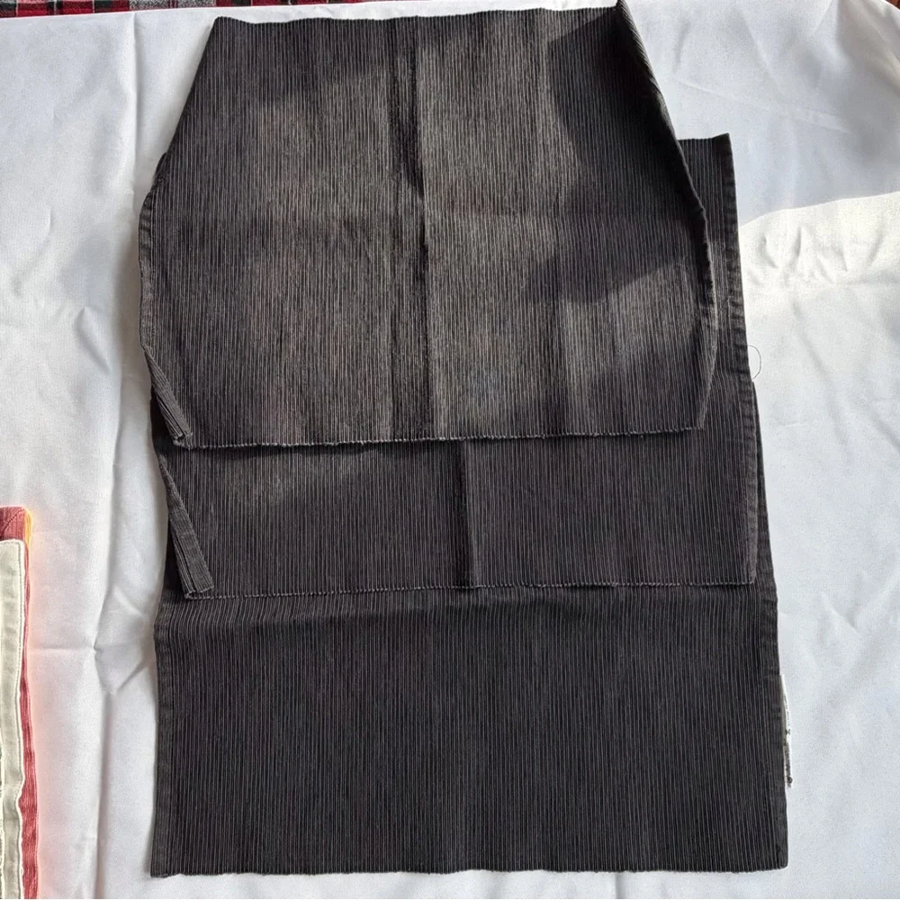 Lot of 5 dining kitchen placemats‎ various colors & styles black red orange